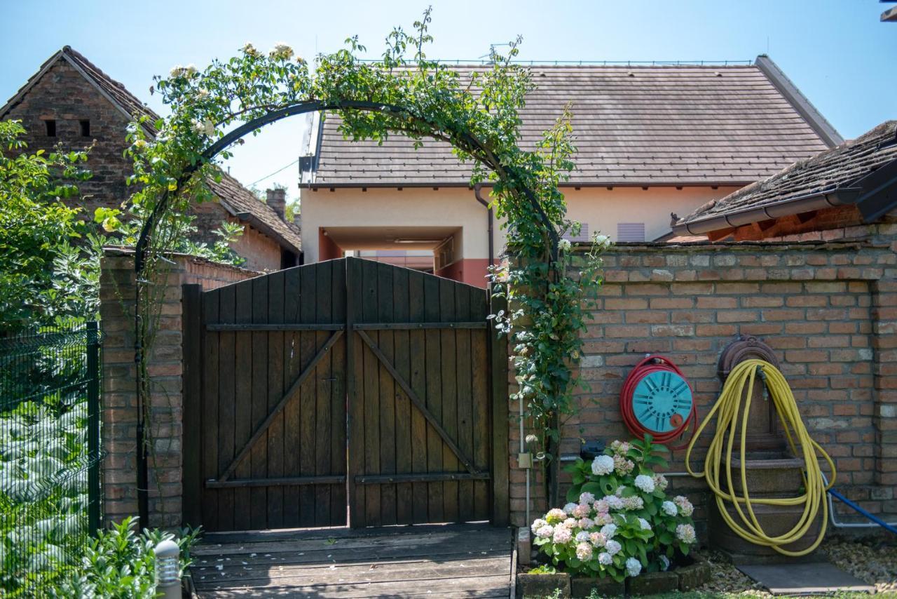 Apartmani Spoljar Zupanja Ngoại thất bức ảnh