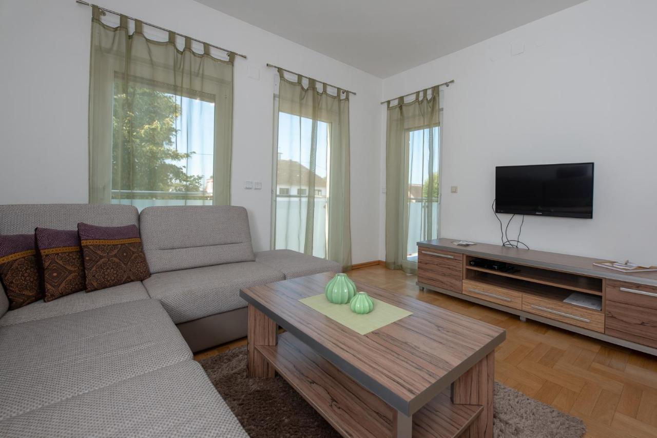Apartmani Spoljar Zupanja Ngoại thất bức ảnh