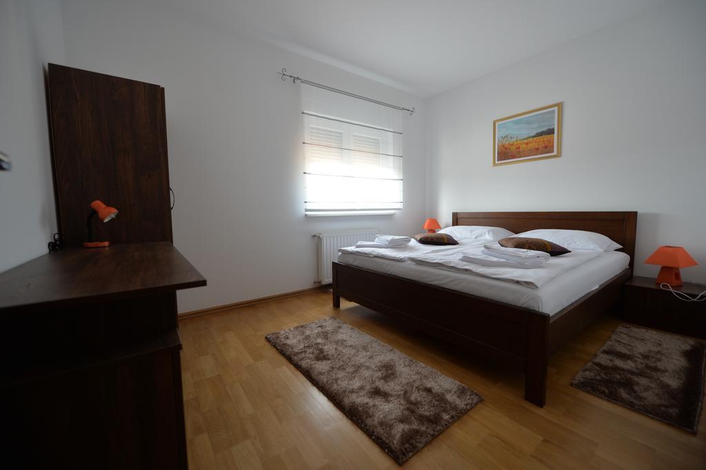 Apartmani Spoljar Zupanja Ngoại thất bức ảnh