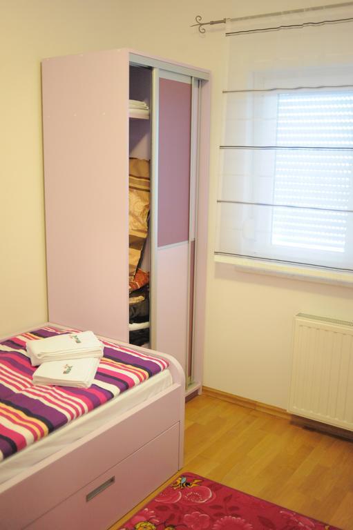 Apartmani Spoljar Zupanja Ngoại thất bức ảnh